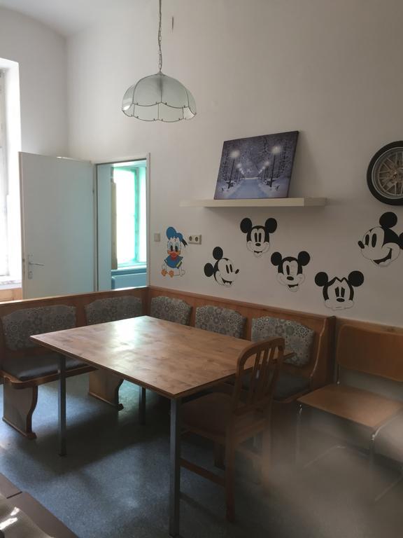 Chichilli Hostel Βιέννη Εξωτερικό φωτογραφία