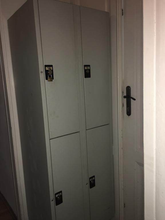 Chichilli Hostel Βιέννη Εξωτερικό φωτογραφία