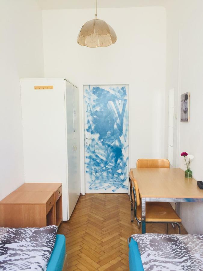Chichilli Hostel Βιέννη Εξωτερικό φωτογραφία
